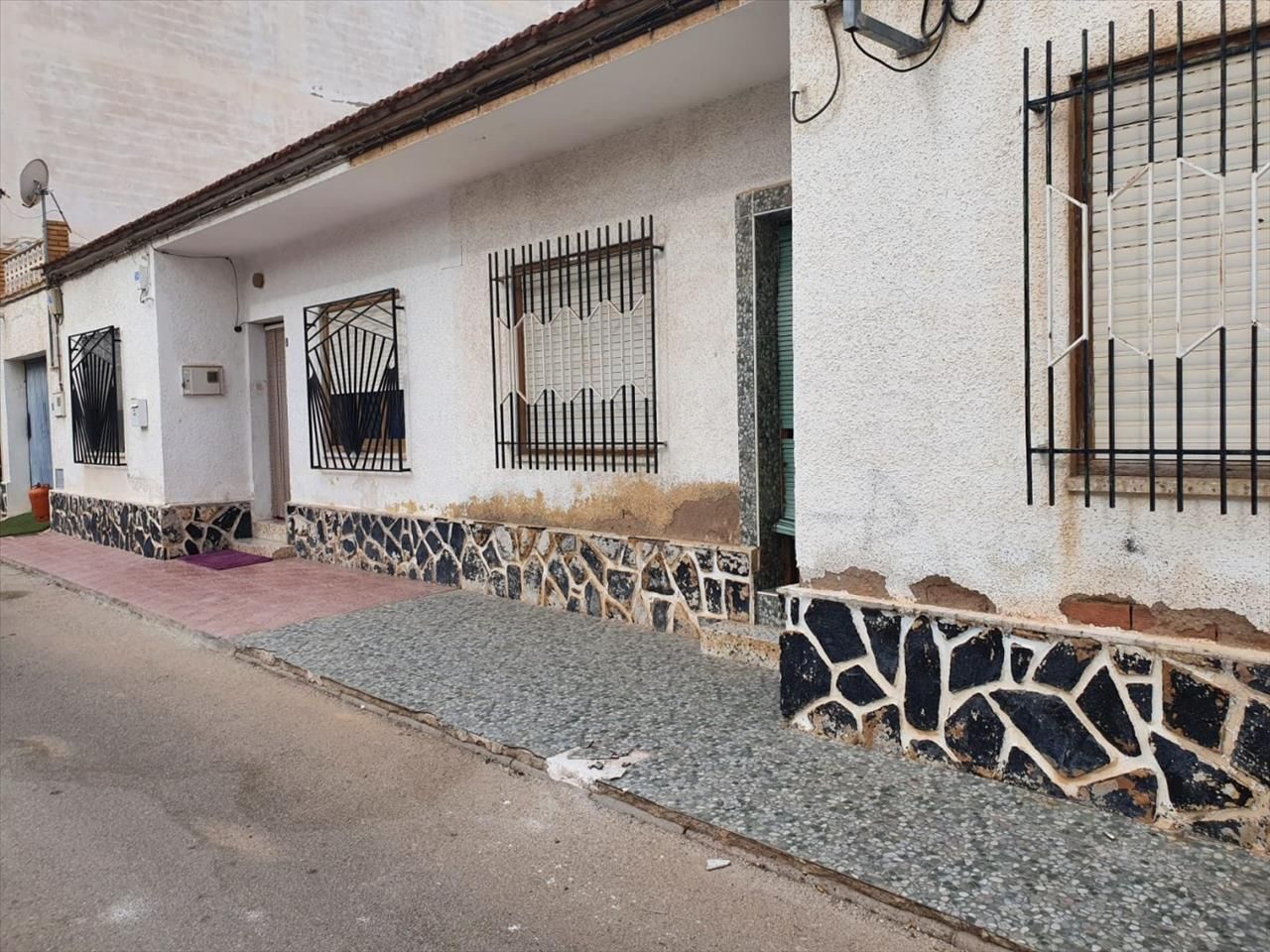 Vista exterior de Casa adosada en venda en Torre-Pacheco amb Terrassa