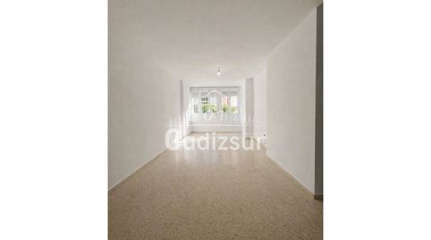 Foto 2 von Wohnung zum Verkauf in Calle América, Astilleros - La Paz - Loreto - El Corte Inglés, Cádiz Capital