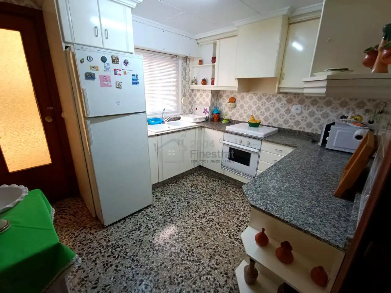 Cuina de Pis en venda en Elda amb Terrassa i Moblat