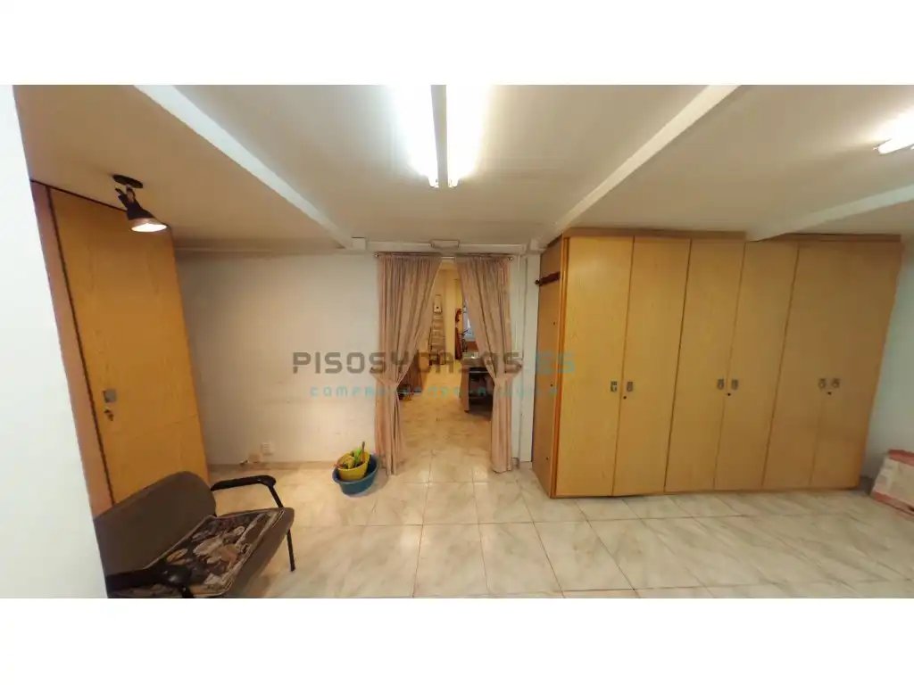Local en venta en Zaragoza con Amueblado