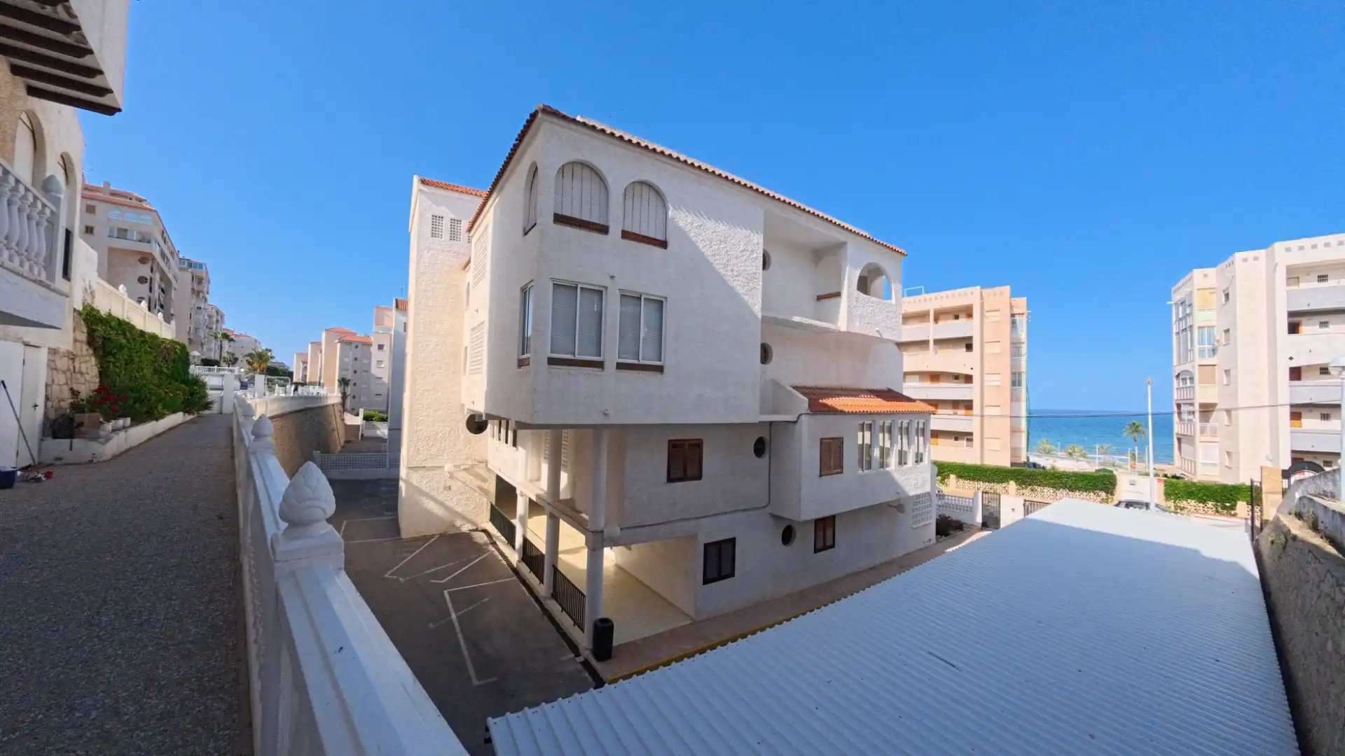 Vista exterior de Piso en venta en Elche / Elx con Calefacción, Terraza y Trastero