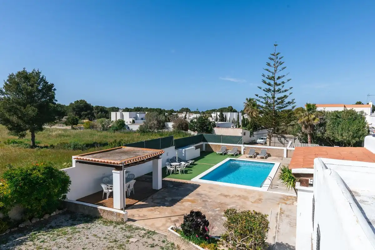 Casa rústica con terraza en venta en Sant Agustí-Cala de Bou