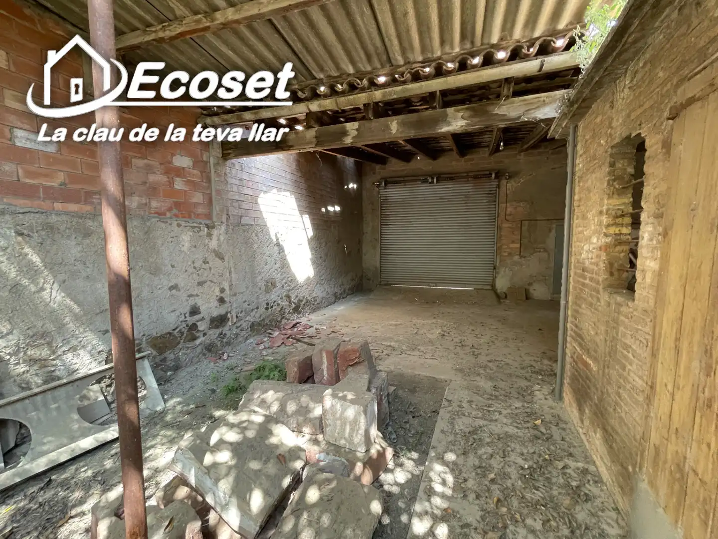 Edifici en venda en Sant Vicenç Dels Horts