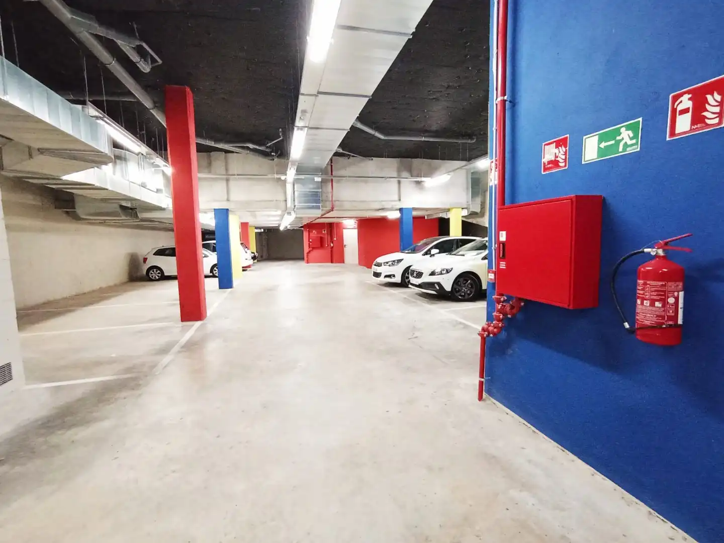 Parking of Flat for rent in Terrassa  with Air Conditioner, Heating and Terrace