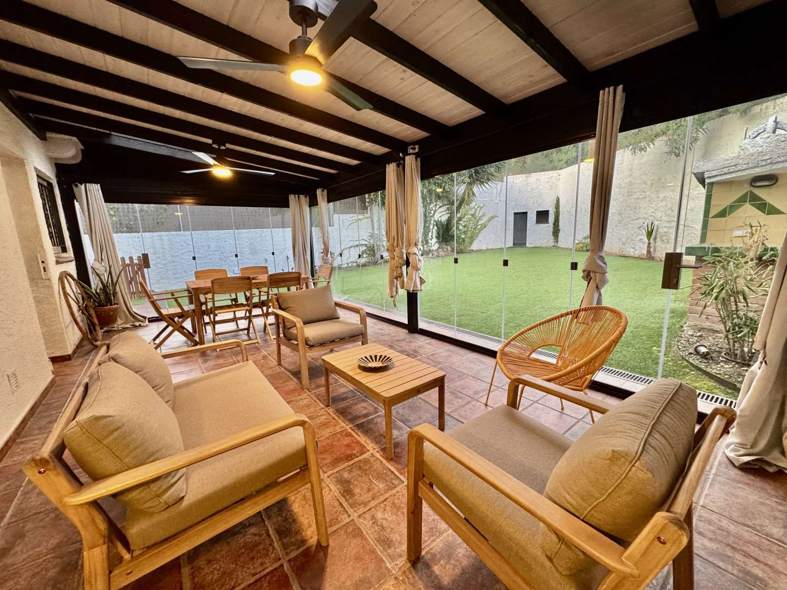 Terrassa de Apartament per a compartir en Sant Vicenç de Montalt amb Aire condicionat, Calefacció i Terrassa