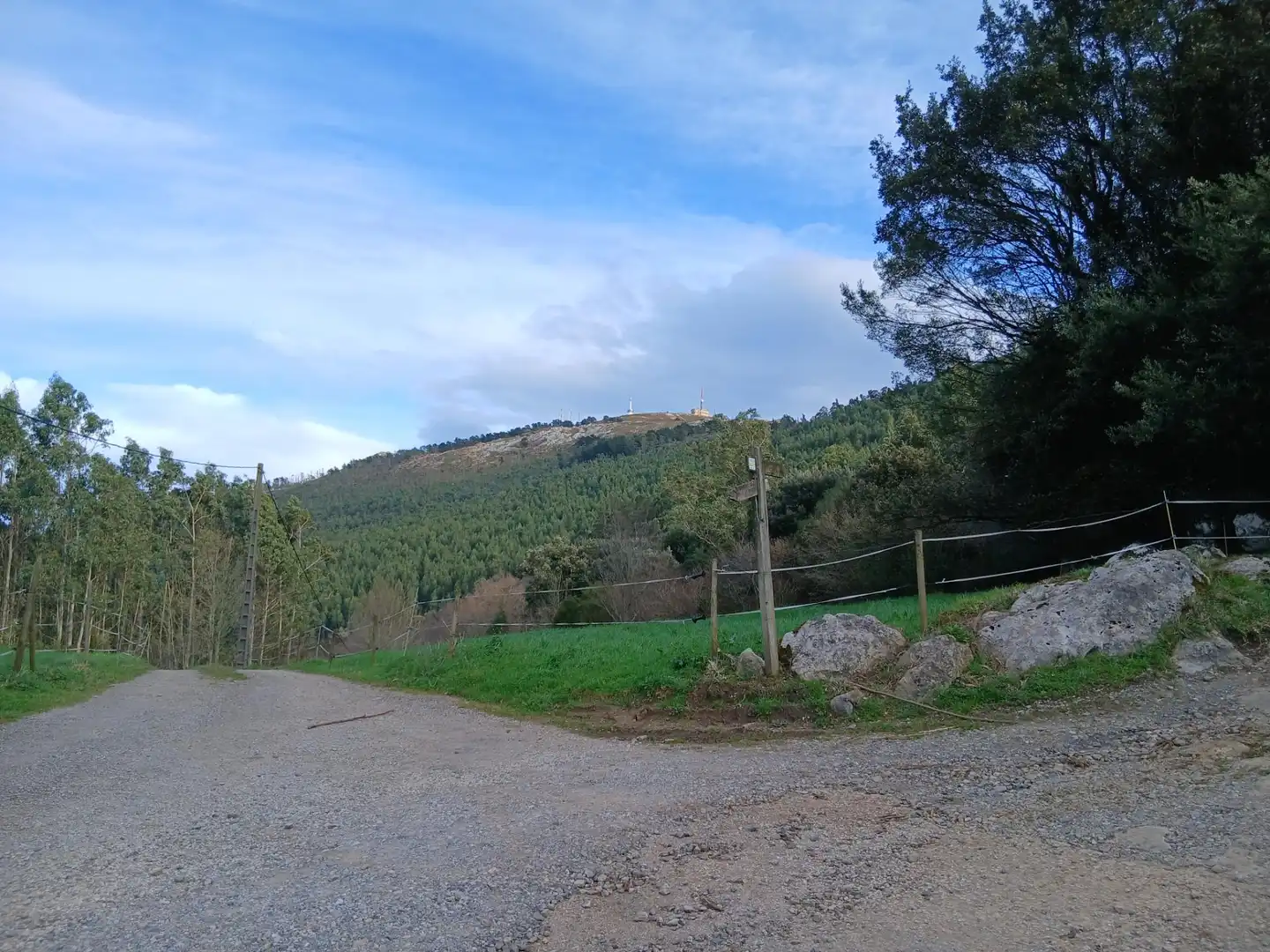 Vista exterior de Casa o xalet en venda en Medio Cudeyo
