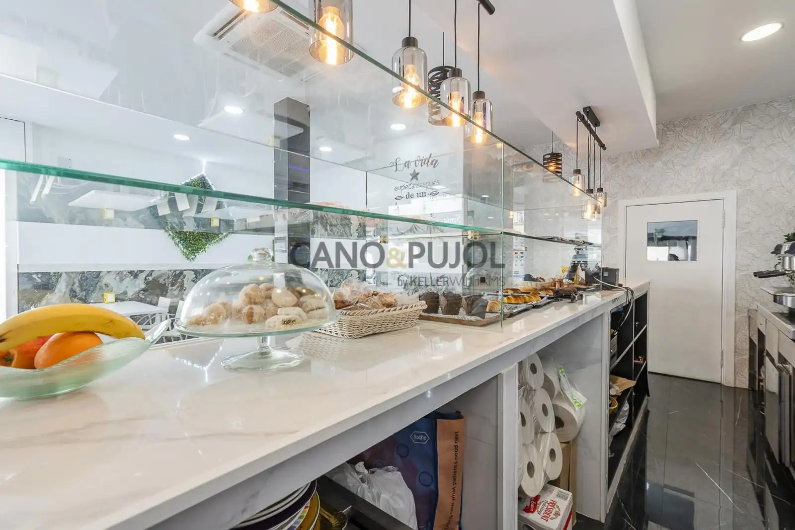 Local comercial en venda a Llevant, imagen 32