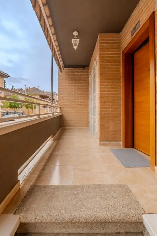 Terrassa de Casa adosada en venda en Murcia amb Calefacció, Jardí privat i Terrassa