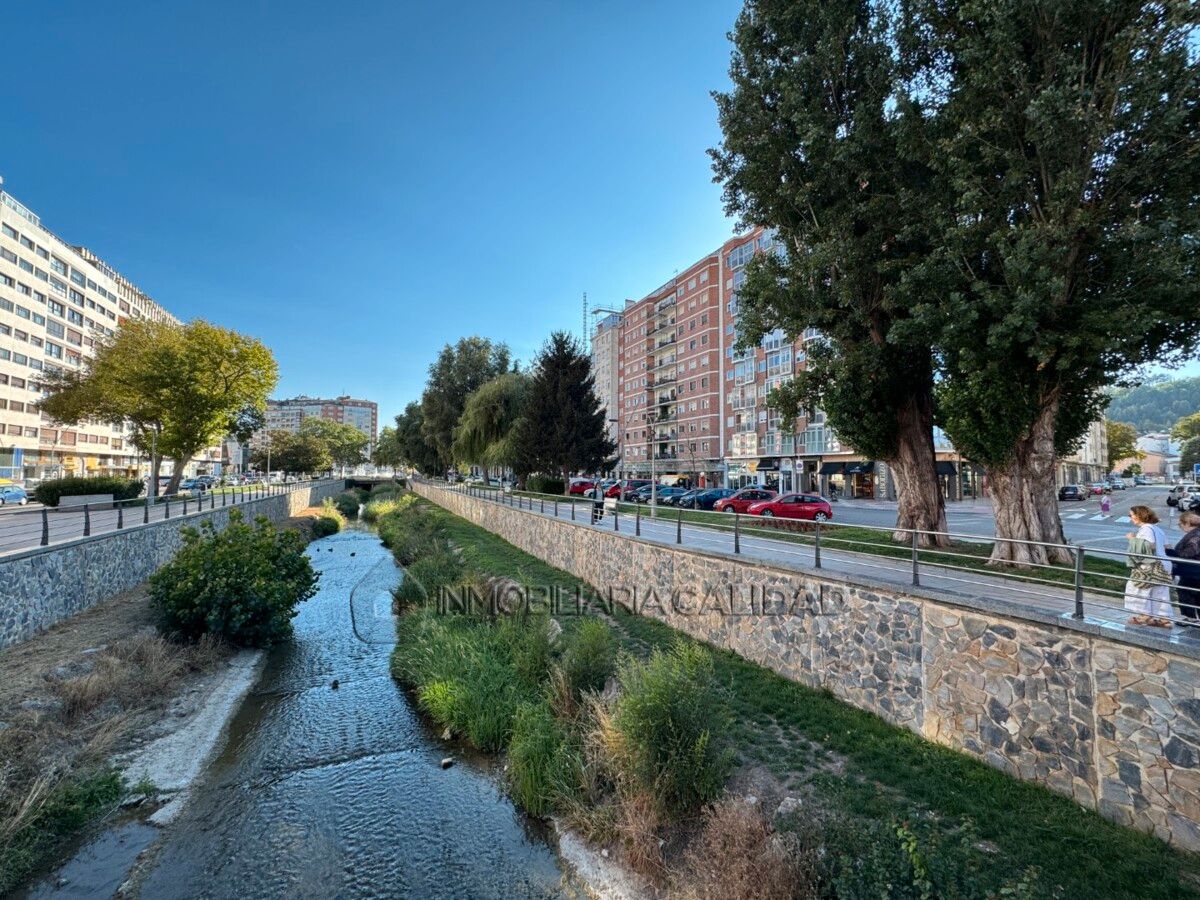 Vista exterior de Pis de lloguer en Burgos Capital amb Calefacció i Terrassa