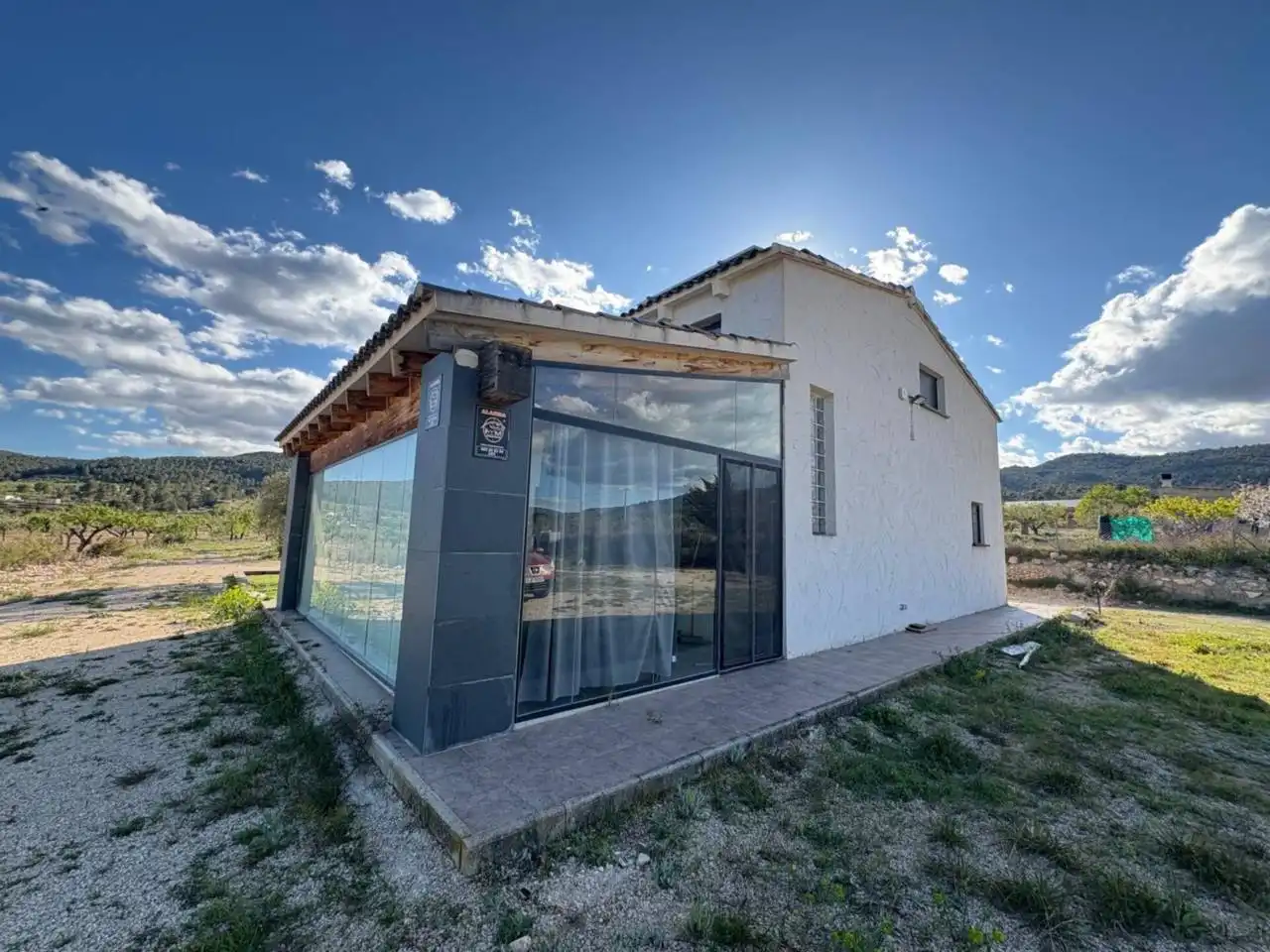 Vista exterior de Finca rústica en venda en Castalla amb Calefacció, Jardí privat i Terrassa