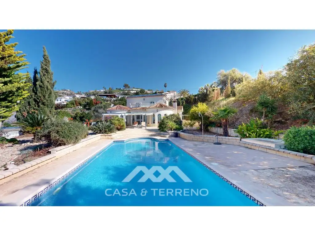 Vista exterior de Casa o chalet en venta en Algarrobo con Aire acondicionado, Jardín privado y Terraza