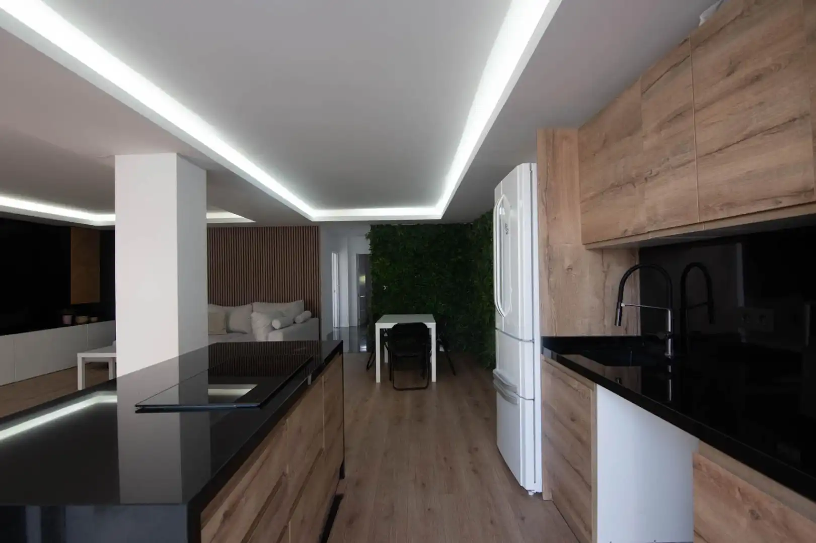 Cuina de Casa o xalet en venda en Murcia amb Jardí privat, Terrassa i Traster