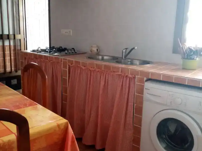 Cuina de Casa adosada en venda en Palomas amb Traster i Moblat
