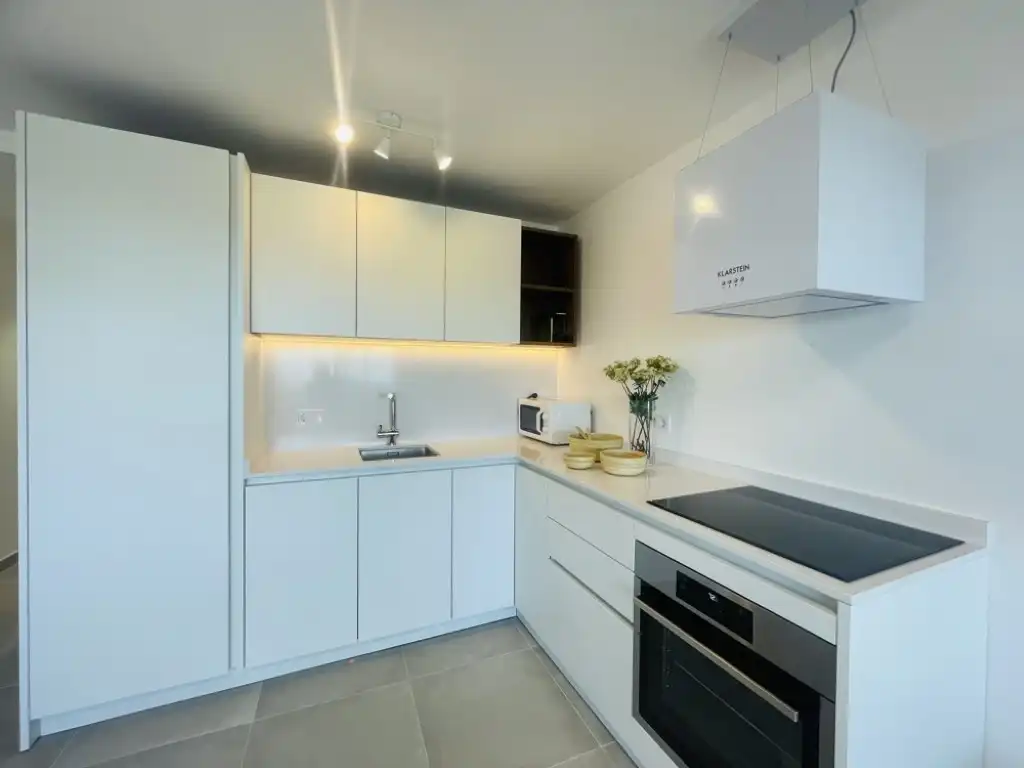Cuina de Apartament de lloguer en Calvià amb Aire condicionat, Terrassa i Moblat