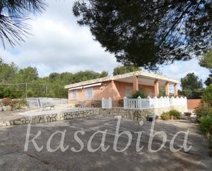 Vista exterior de Casa o xalet en venda en Godelleta amb Jardí privat i Terrassa