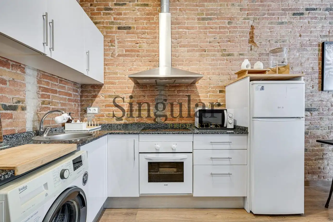 Kitchen of Flat for sale in Barcelona  with Air Conditioner and Heating