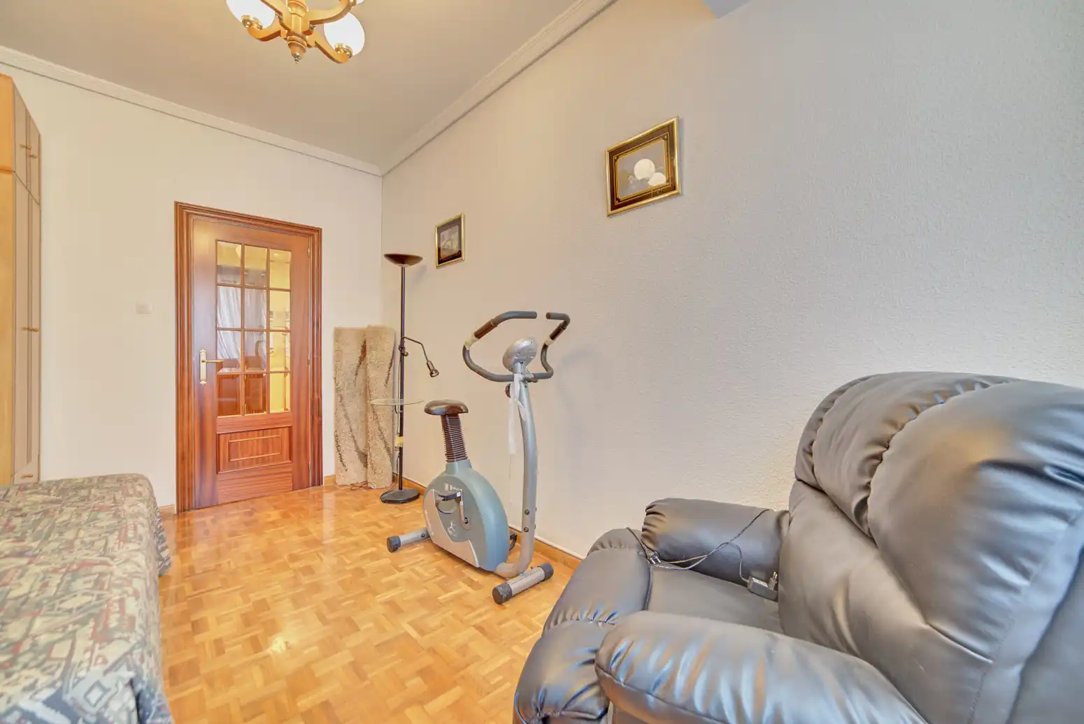 Sala de estar de Ático en venta en Burlada / Burlata con Calefacción, Parquet y Terraza