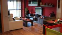 Sala d'estar de Pis en venda en Mollet del Vallès amb Aire condicionat, Calefacció i Parquet
