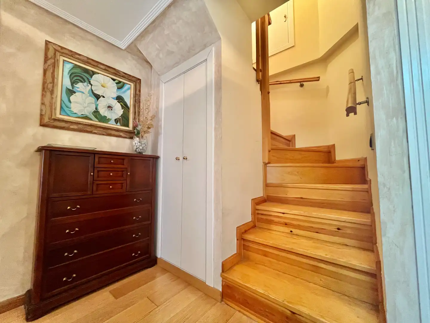 Maisonette zum Verkauf in Zaragoza mit Klimaanlage, Heizung und Parkett