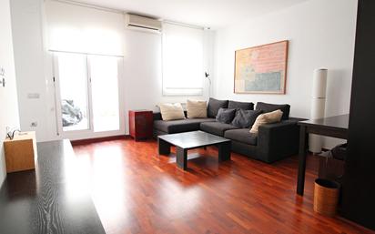 Living room of Flat to rent in  Barcelona Capital  with Air Conditioner, Terrace and Balcony