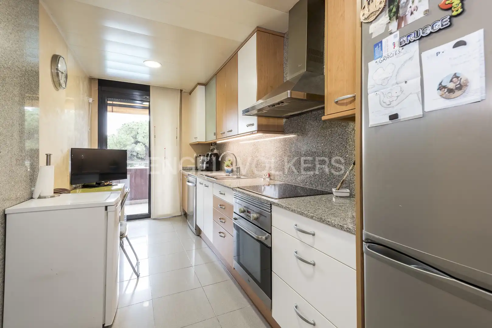 Kitchen of Flat for sale in Vilanova i la Geltrú  with Air Conditioner, Heating and Private garden