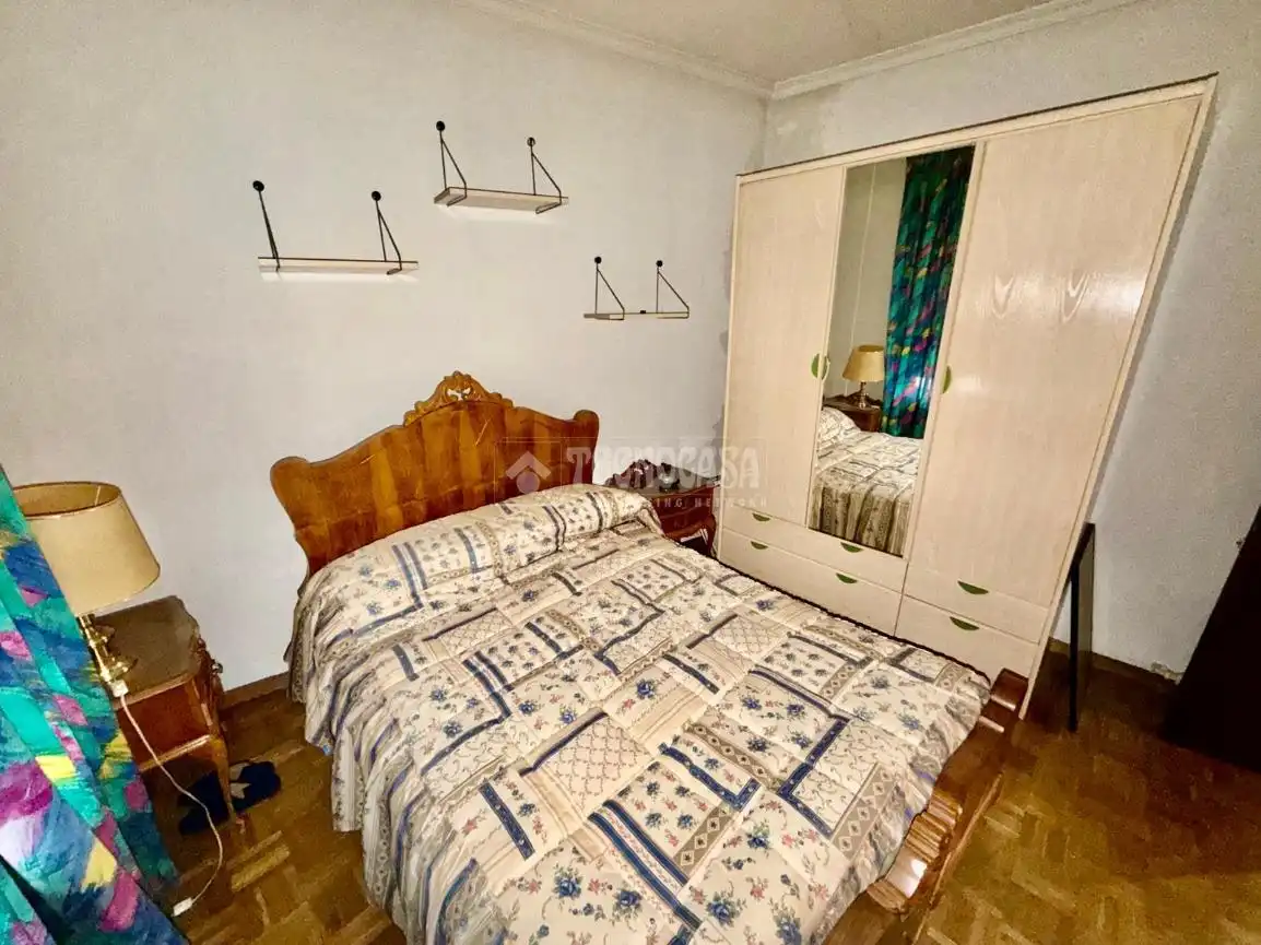 Dormitori de Pis en venda en Ávila