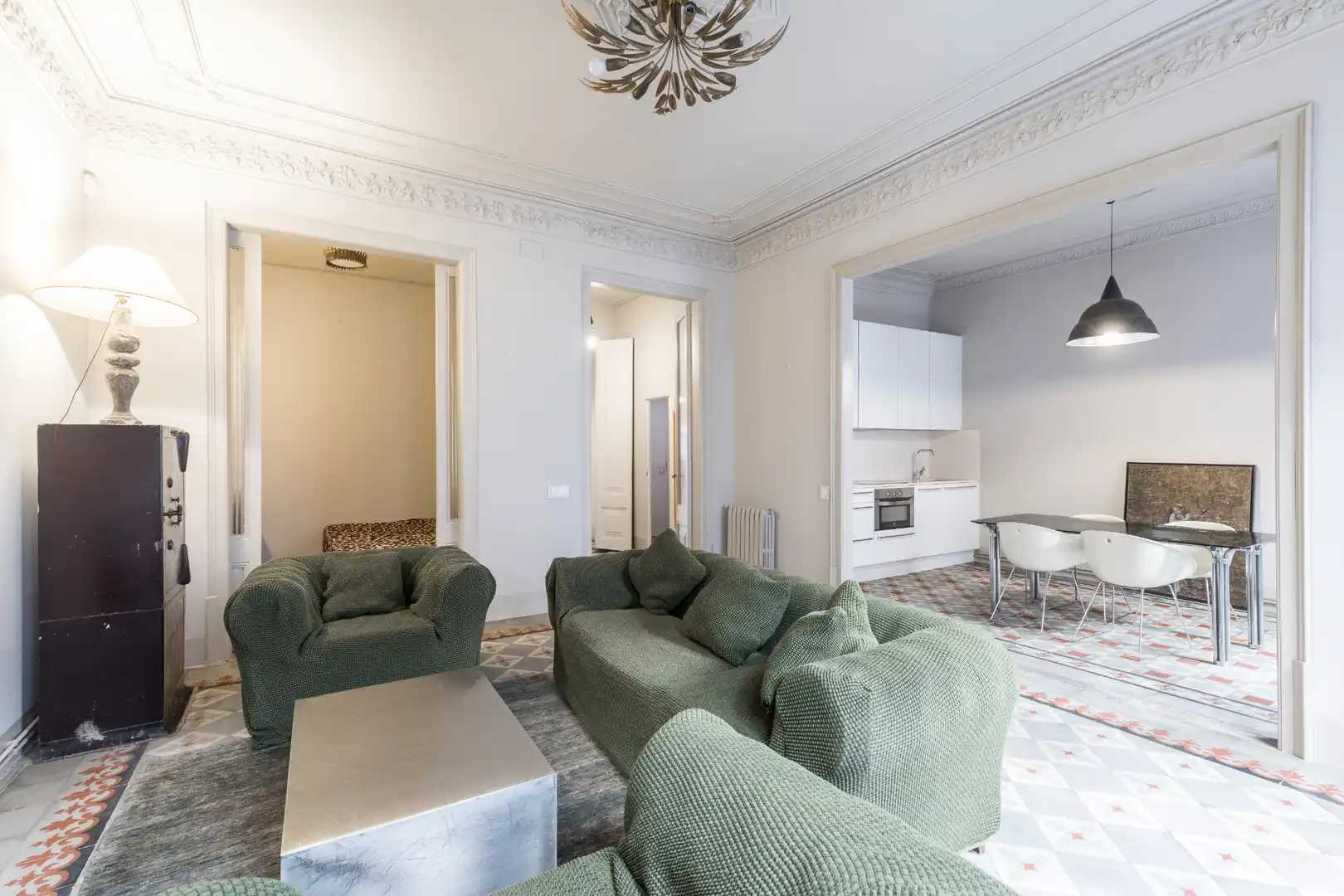 Sala de estar de Piso en venta en Barcelona con Calefacción, Terraza y Amueblado