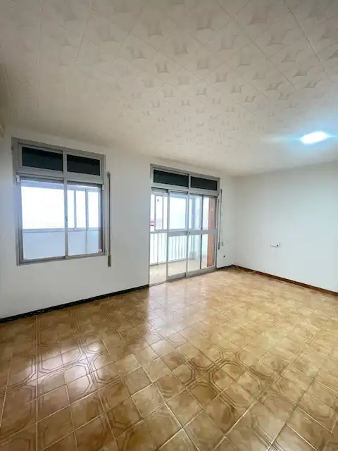 Sala d'estar de Pis en venda en Badalona amb Aire condicionat, Calefacció i Balcó