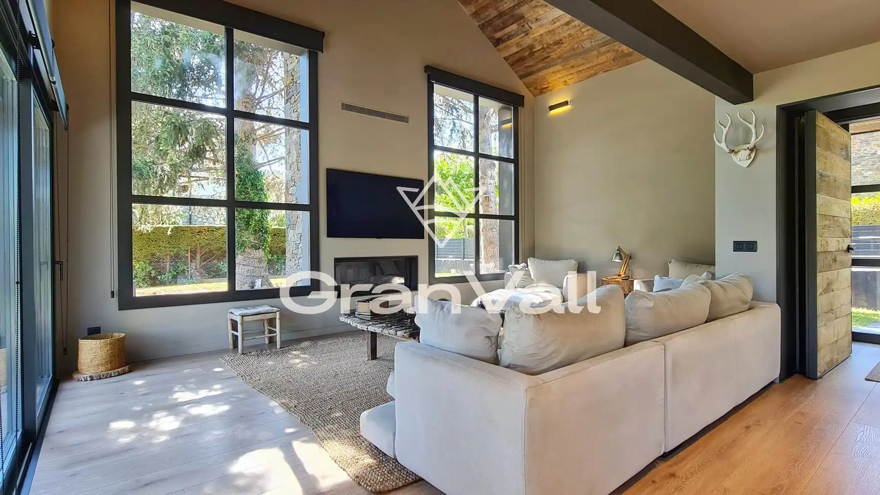 Wohnzimmer von Haus oder Chalet zum Verkauf in Puigcerdà mit Heizung, Privatgarten und Terrasse