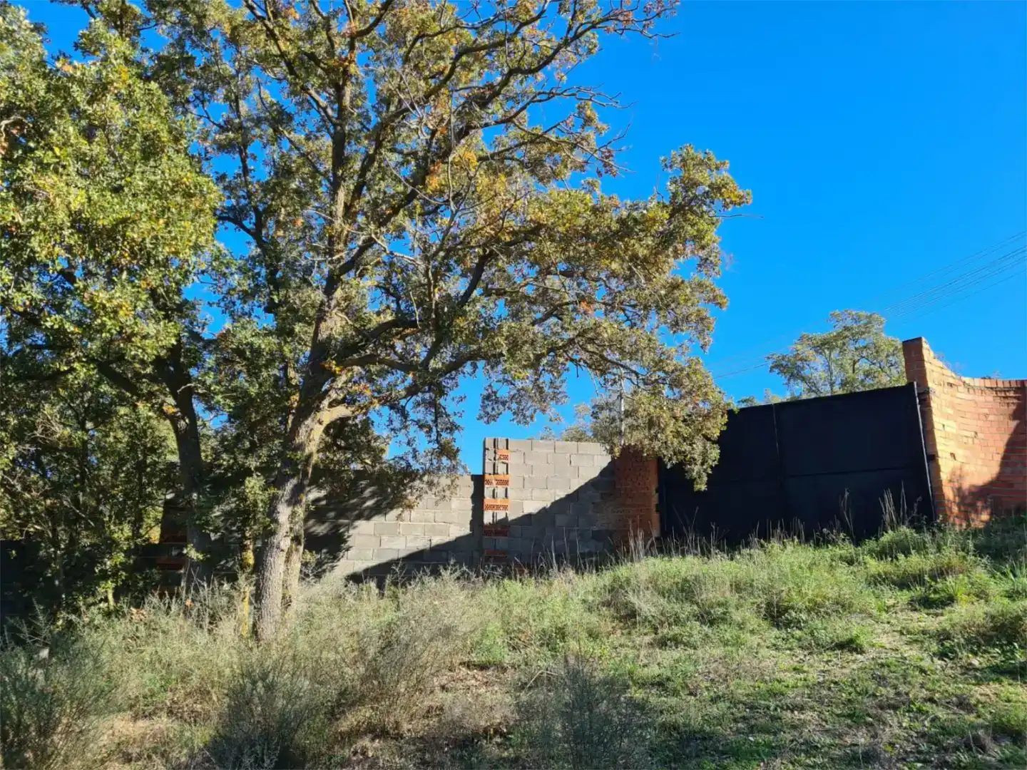 Außenansicht von Residential zum Verkauf in Villalbilla
