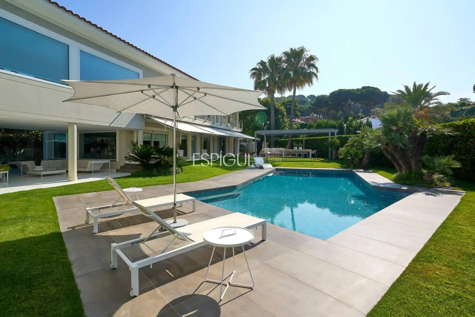 House with terrace for sale in Urbanitzacions