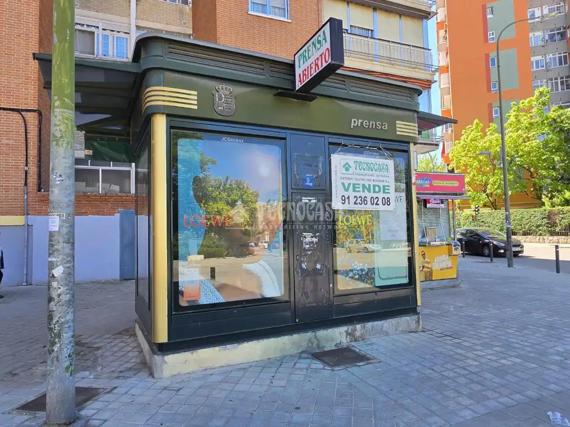 Vista exterior de Local en venda en Móstoles
