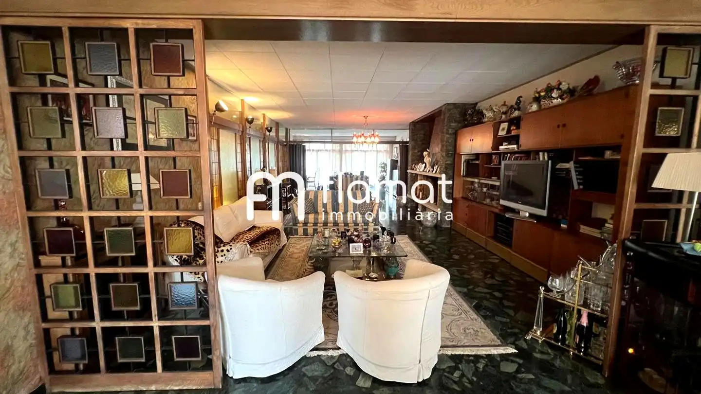 Sala de estar de Casa o chalet en venta en Barcelona