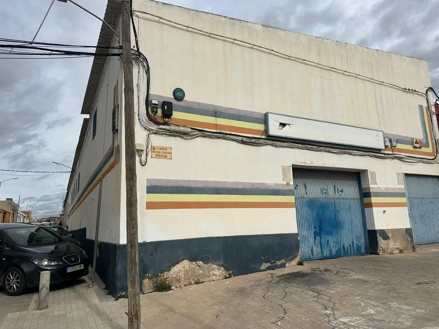 Exterior view of Industrial buildings for sale in Petrer