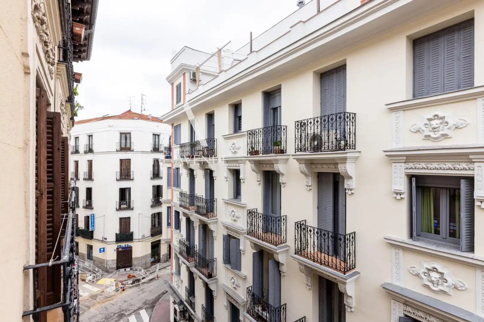 Piso en venta en Calle SAN BERNARDINO, Universidad - Malasaña