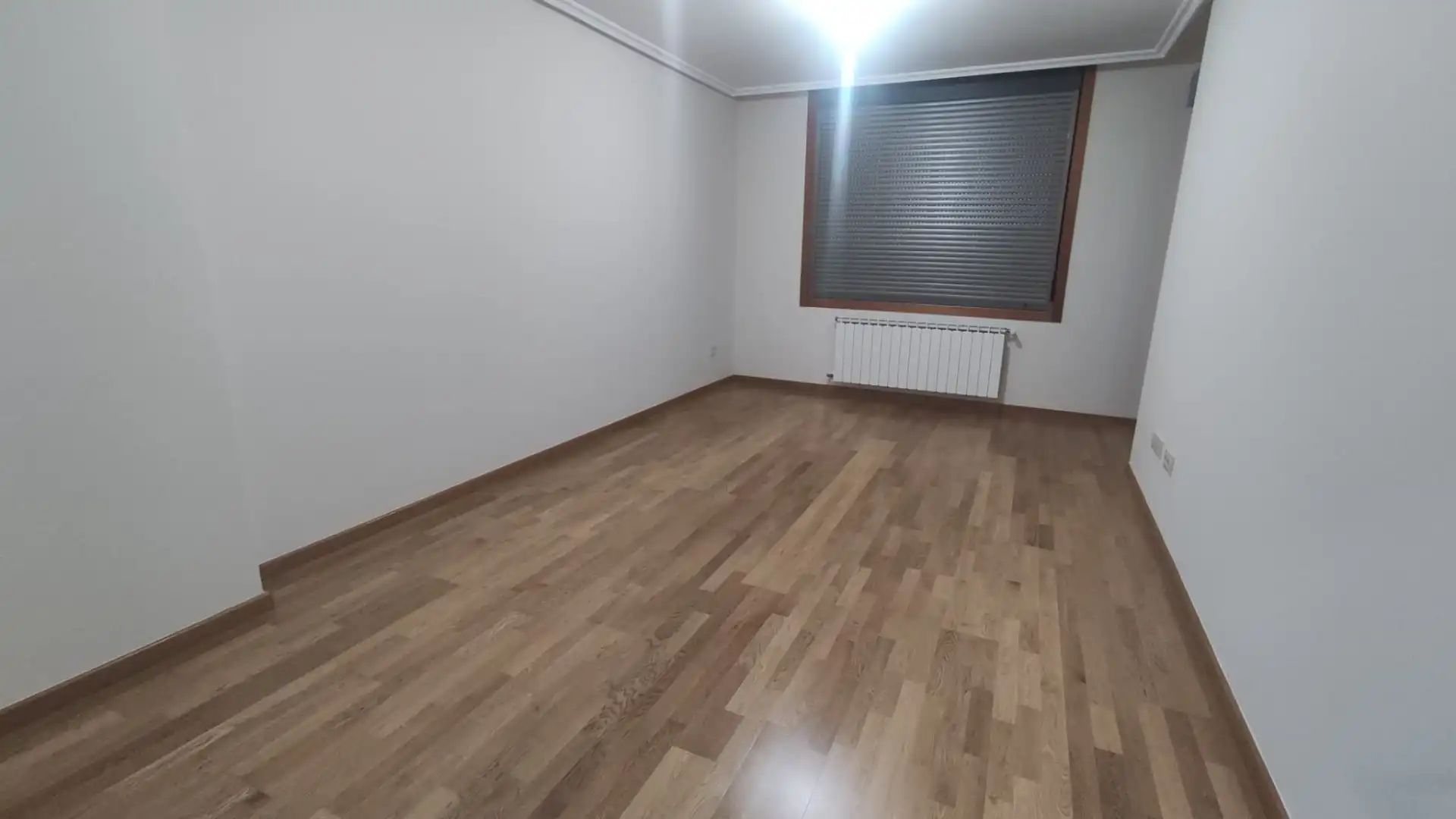 Flat for rent in Ourense Capital   with Heating, Storage room and Oven
