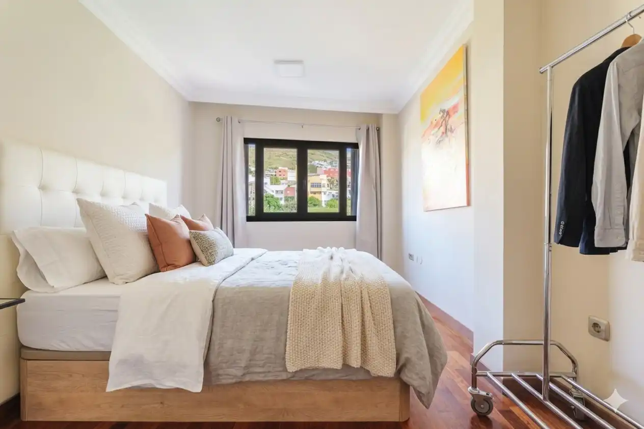 Bedroom of Flat for sale in San Cristóbal de la Laguna  with Furnished, Oven and Washing machine