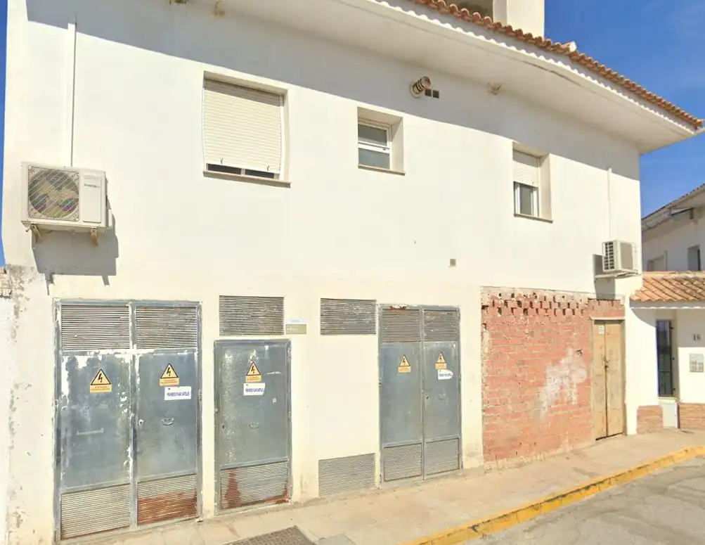 Geschaftsraum zum Verkauf in Calle Guadiamar, 16, Sanlúcar la Mayor