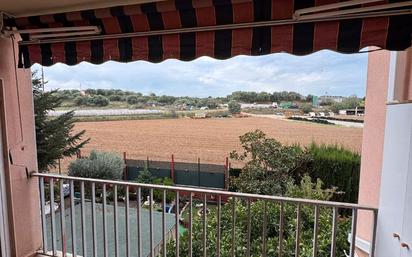 Exterior view of Flat for sale in Figueres  with Heating, Terrace and Furnished