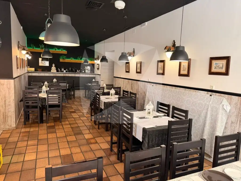 Commercial properties for sale in Badajoz  with Air Conditioner