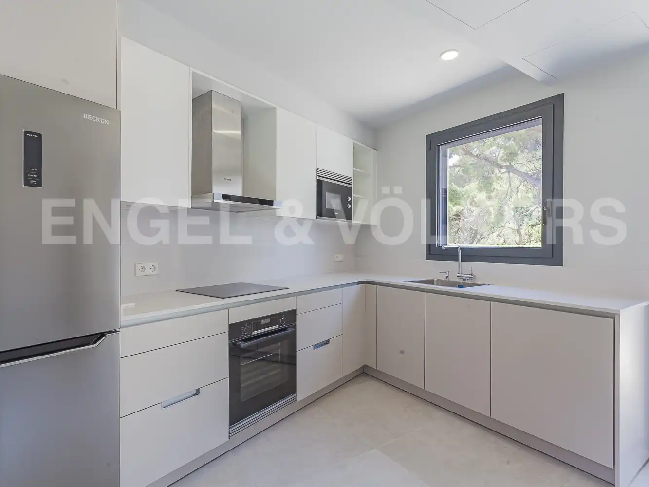 Cocina de Casa o chalet en venta en Barcelona con Aire acondicionado, Calefacción y Piscina