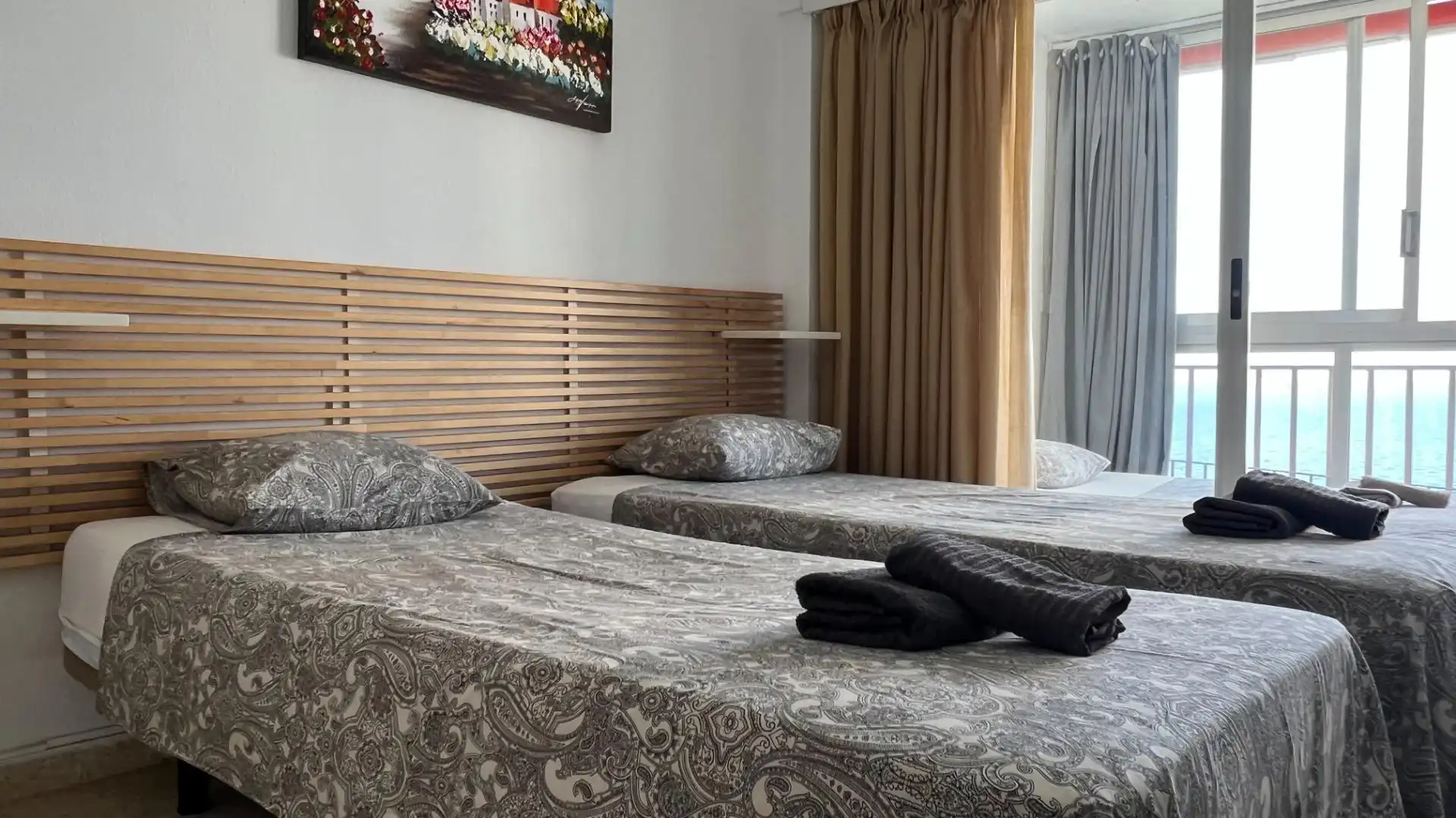 Schlafzimmer von Wohnung zum Verkauf in Benidorm mit Klimaanlage und Möbliert