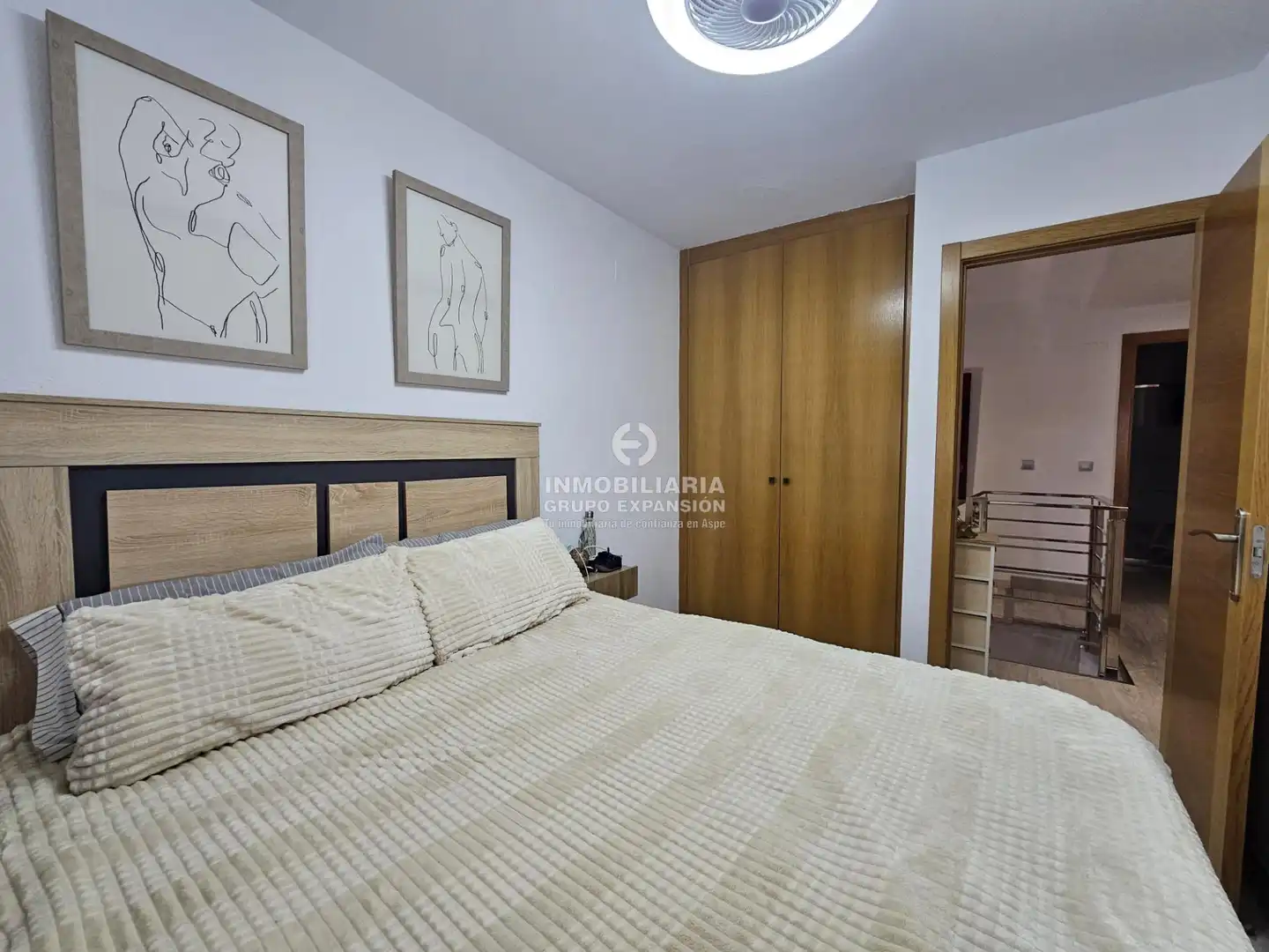 Schlafzimmer von Wohnung zum Verkauf in Aspe mit Klimaanlage, Heizung und Privatgarten