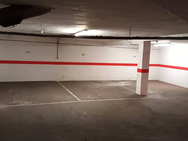 Garaje en Alquiler en Calle San Clemente, 2 en Casco Antiguo