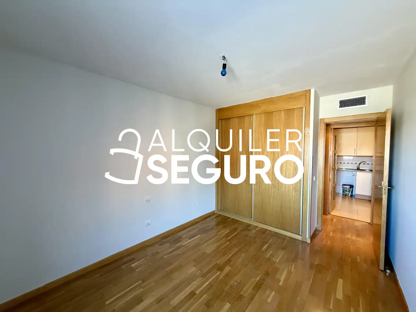 Bedroom of Flat for rent in Valdemoro  with Air Conditioner, Heating and Storage room