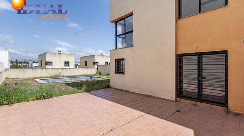 Foto 5 de Casa adosada en venta en Calle Calle Majuelo, Albolote, Granada
