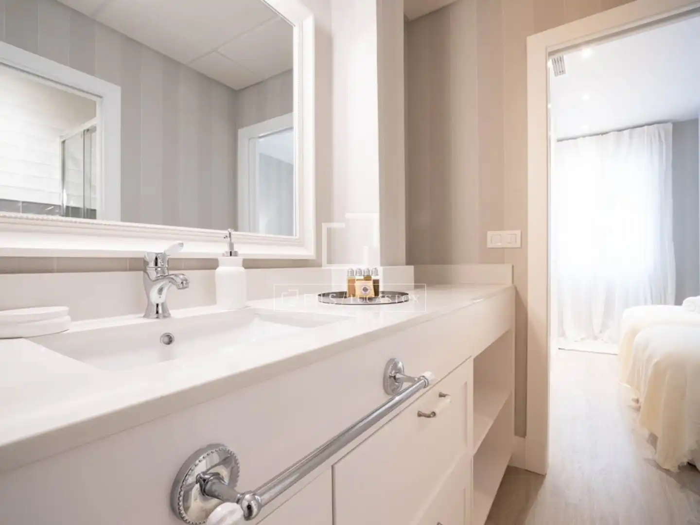 Bathroom of Flat for rent in Madrid  with Air Conditioner, Parquet flooring and Furnished
