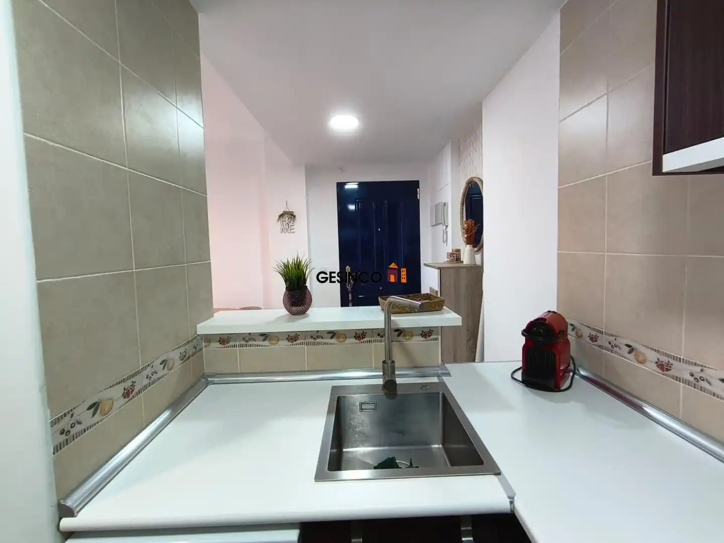 Cocina de Apartamento de alquiler en Bellreguard con Aire acondicionado, Calefacción y Jardín privado