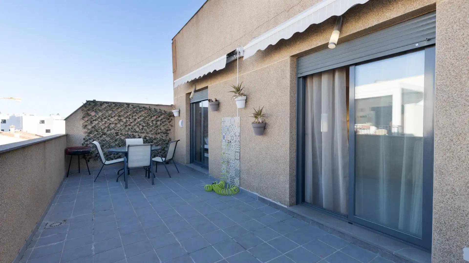 Terraza de Ático en venta en Armilla con Aire acondicionado, Terraza y Trastero