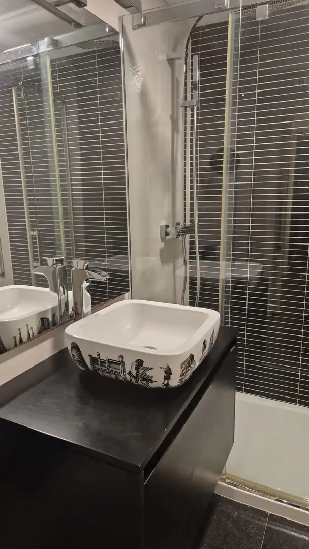 Badezimmer von Wohnung zur Miete in Murcia mit Klimaanlage, Heizung und Privatgarten